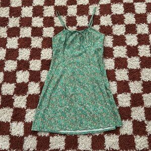 Shein • ditsy floral mini dress